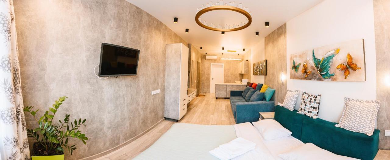 Royal Tower Luxurious Smart Київ